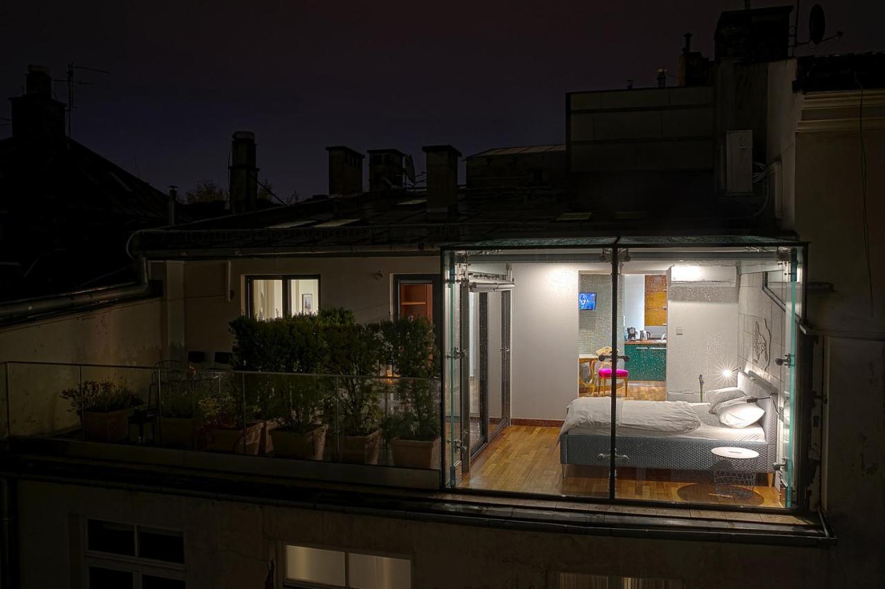 Main Square Studio With Terrace & Air Condition Krakow Exterior photo